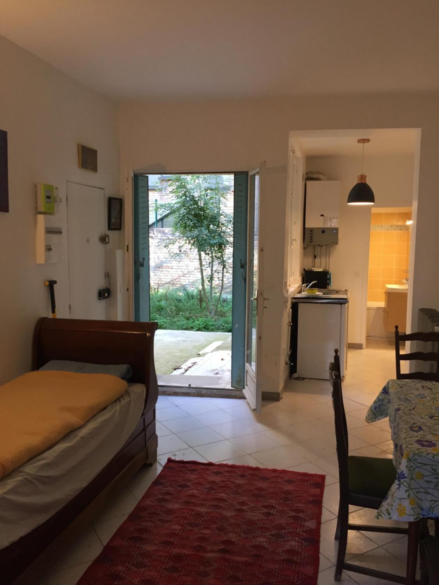 Proche Du Chateau De Versaillles Une Chambre Avec Jardin Versailles Exteriér fotografie